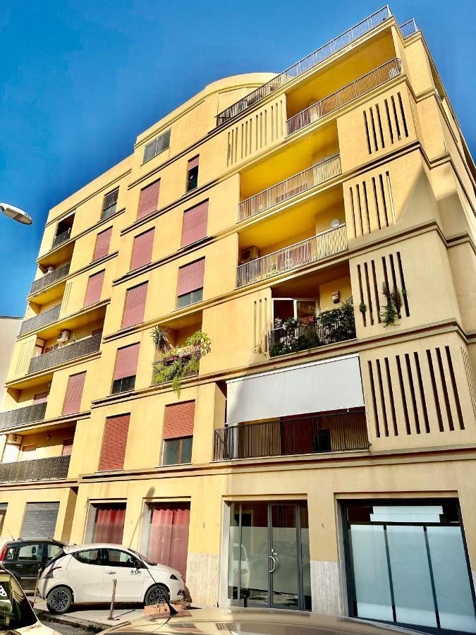 Appartamento Attico Milanti - Parcheggio Privato Trapani Esterno foto